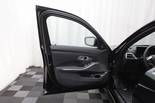 2026 BMW 330 xDrive NA