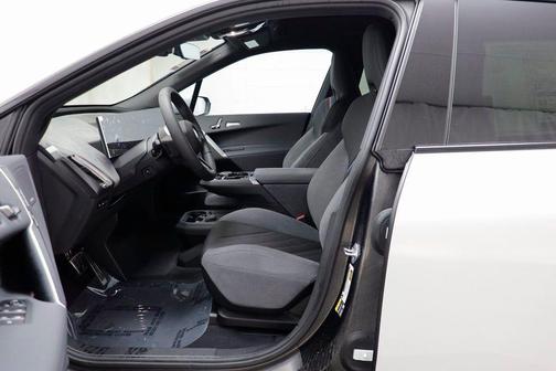 2026 BMW iX xDrive60