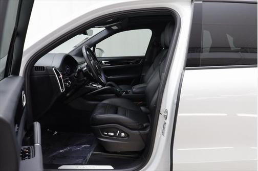 2019 Porsche Cayenne Base