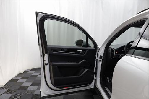 2019 Porsche Cayenne Base
