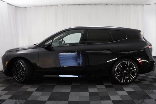 2026 BMW iX M70