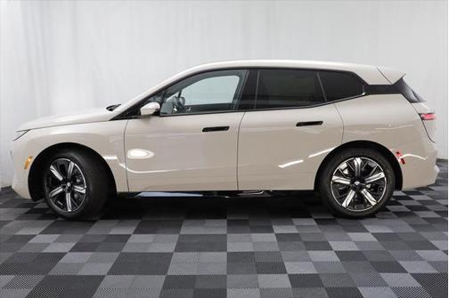 2026 BMW iX xDrive45