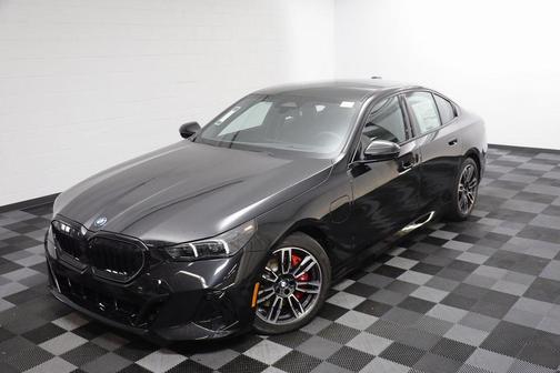 2026 BMW 550e 550e xDrive