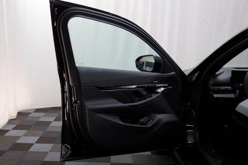 2026 BMW 550e 550e xDrive