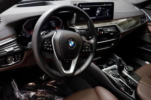 2022 BMW 530 i xDrive