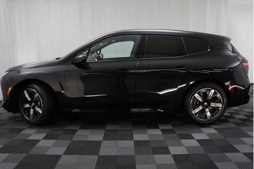 2026 BMW iX xDrive45