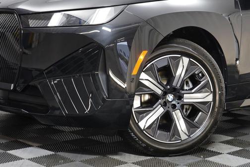 2026 BMW iX xDrive45