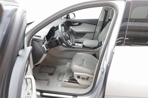 2023 Audi Q7 55 Prestige