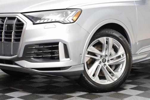 2023 Audi Q7 55 Prestige