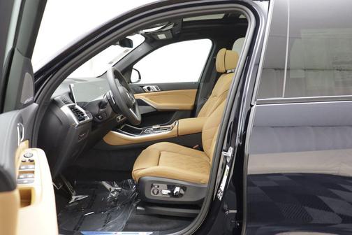 Carbon Black Metallic 2026 BMW X5 xDrive40i