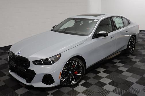 2025 BMW i5 M60