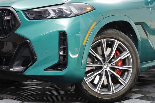 2025 BMW X6 M60i