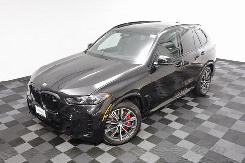 2025 BMW X5 M60i