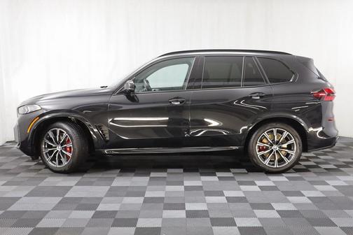 2025 BMW X5 M60i