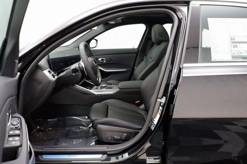2026 BMW 330 xDrive NA