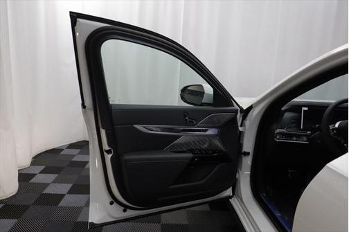 2025 BMW 760 i xDrive