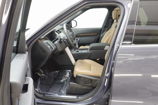 2024 Land Rover Discovery P360 Dynamic SE