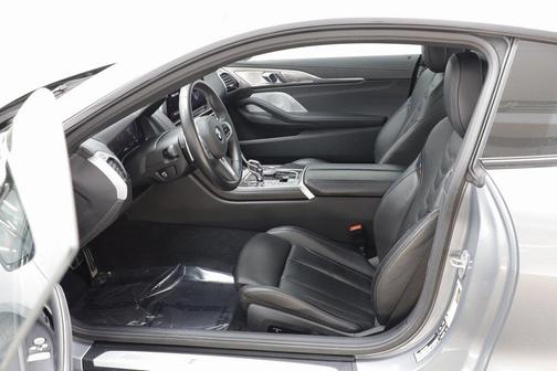 2025 BMW M850 xDrive