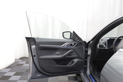 Skyscraper Grey Metallic 2026 BMW i4 Gran Coupe xDrive40
