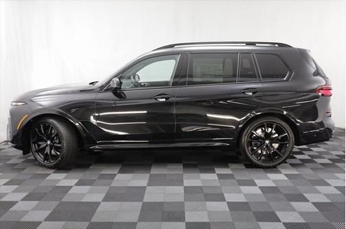 2026 BMW X7 M60i