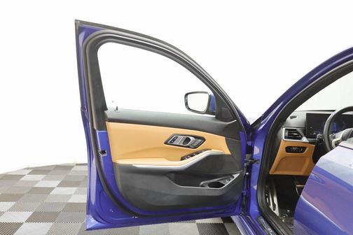 2023 BMW 330 xDrive