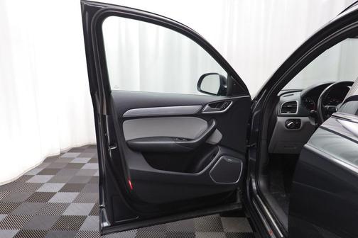 2017 Audi Q3 2.0T Prestige