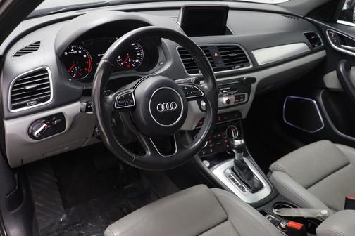 2017 Audi Q3 2.0T Prestige