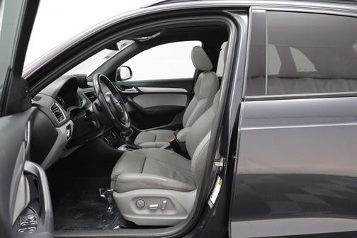 2017 Audi Q3 2.0T Prestige