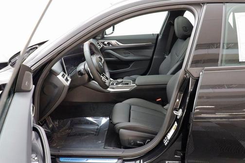 2026 BMW M440 i xDrive