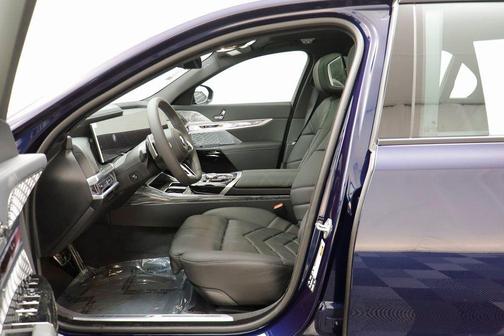 2026 BMW 760 xDrive