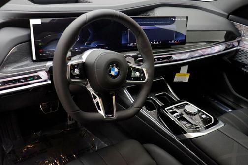 2026 BMW 760 xDrive