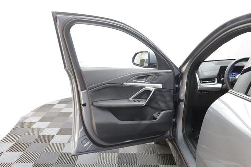 Skyscraper Grey Metallic 2026 BMW X2 xDrive28i