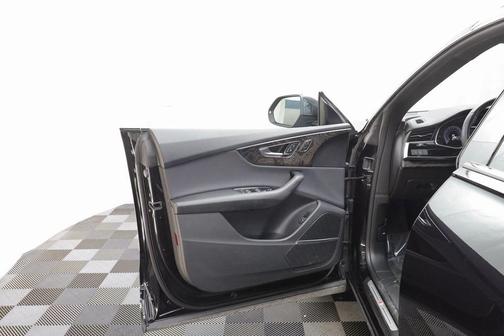 2019 Audi Q8 3.0T Premium Plus