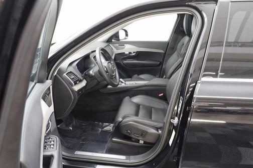 2023 Volvo XC90 B6 Ultimate 7-Seater