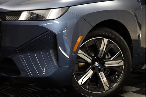 2026 BMW iX xDrive45