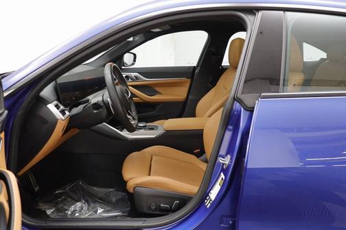 2025 BMW M440 i xDrive