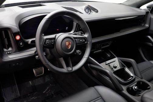 2026 Porsche Cayenne GTS