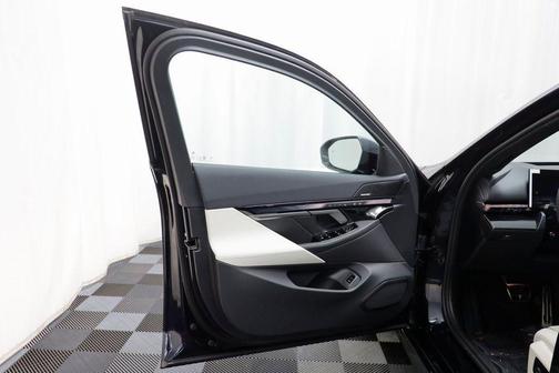 2026 BMW i5 xDrive40