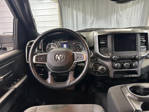 Bright White Clearcoat 2023 RAM 1500 Big Horn
