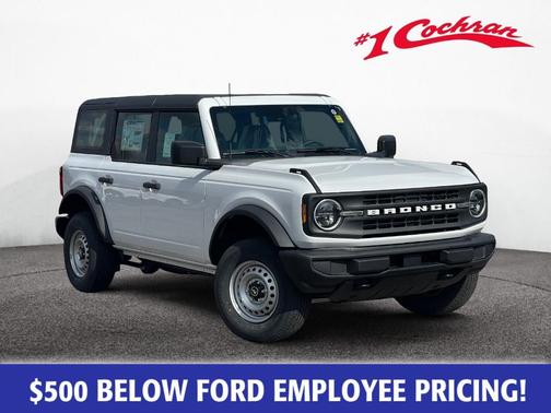 Oxford White 2025 Ford Bronco Base
