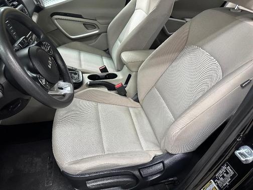 Fusion Orange 2023 Kia Soul LX