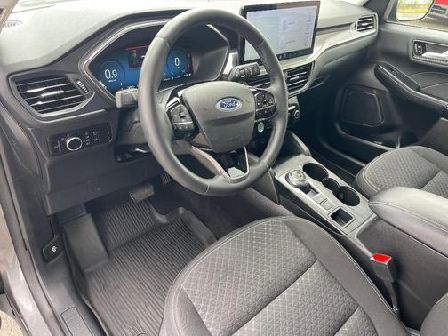 Carbonized Gray 2023 Ford Escape Active