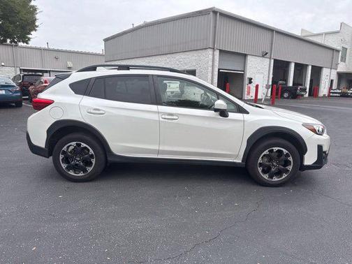 Crystal White Pearl 2022 Subaru Crosstrek Premium