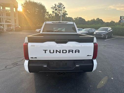 Ice 2026 Toyota Tundra SR5