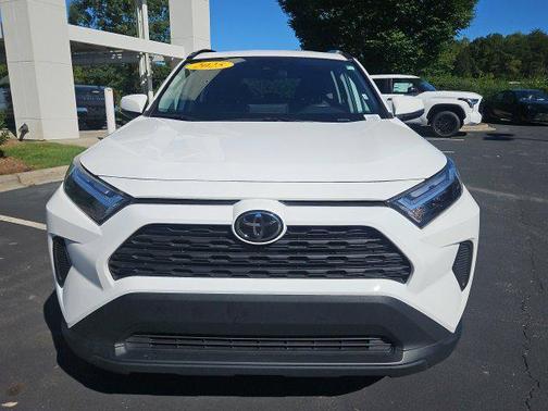 Ice 2025 Toyota RAV4 XLE