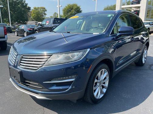 Midnight 2015 Lincoln MKC Base