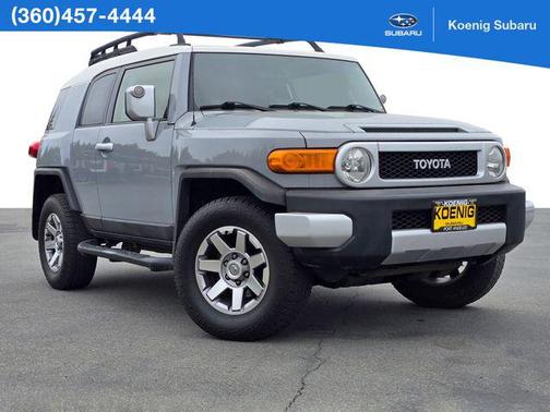 2014 Toyota FJ Cruiser Base