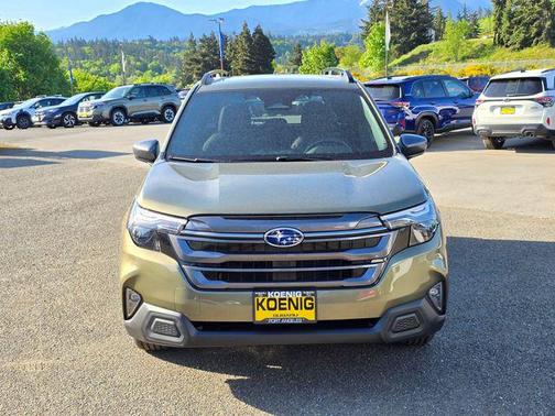 Autumn Green Metallic 2026 Subaru Forester Premium