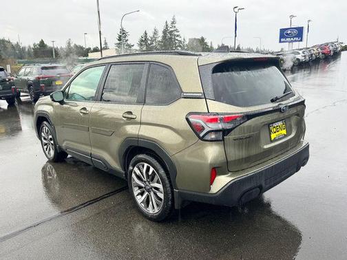 Autumn Green Metallic 2026 Subaru Forester Touring