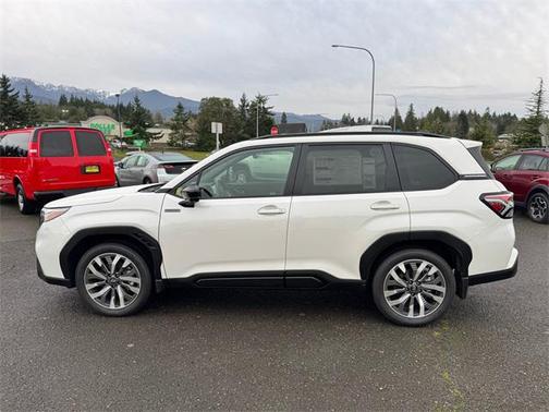 2025 Subaru Forester Hybrid Touring
